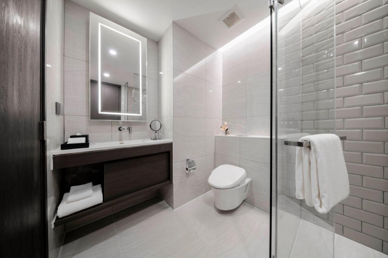 Wyndham Queen Convention Centre Отель