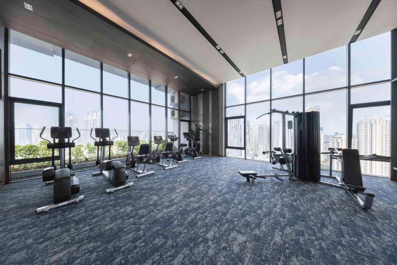 Wyndham Queen Convention Centre Отель