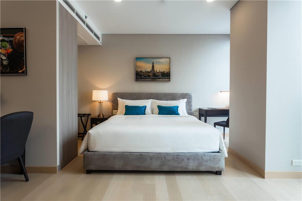 מלון Wyndham Queen Convention Centre 4*
